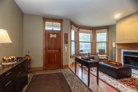 3512 North Bosworth Avenue Chicago IL 60657