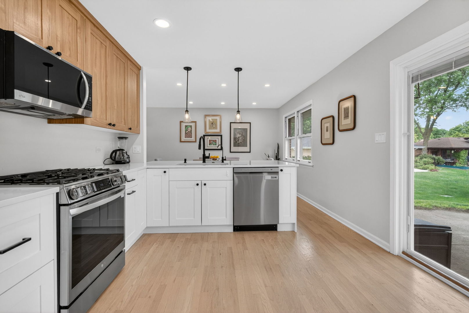 8632 Clifford Drive Darien IL 60561