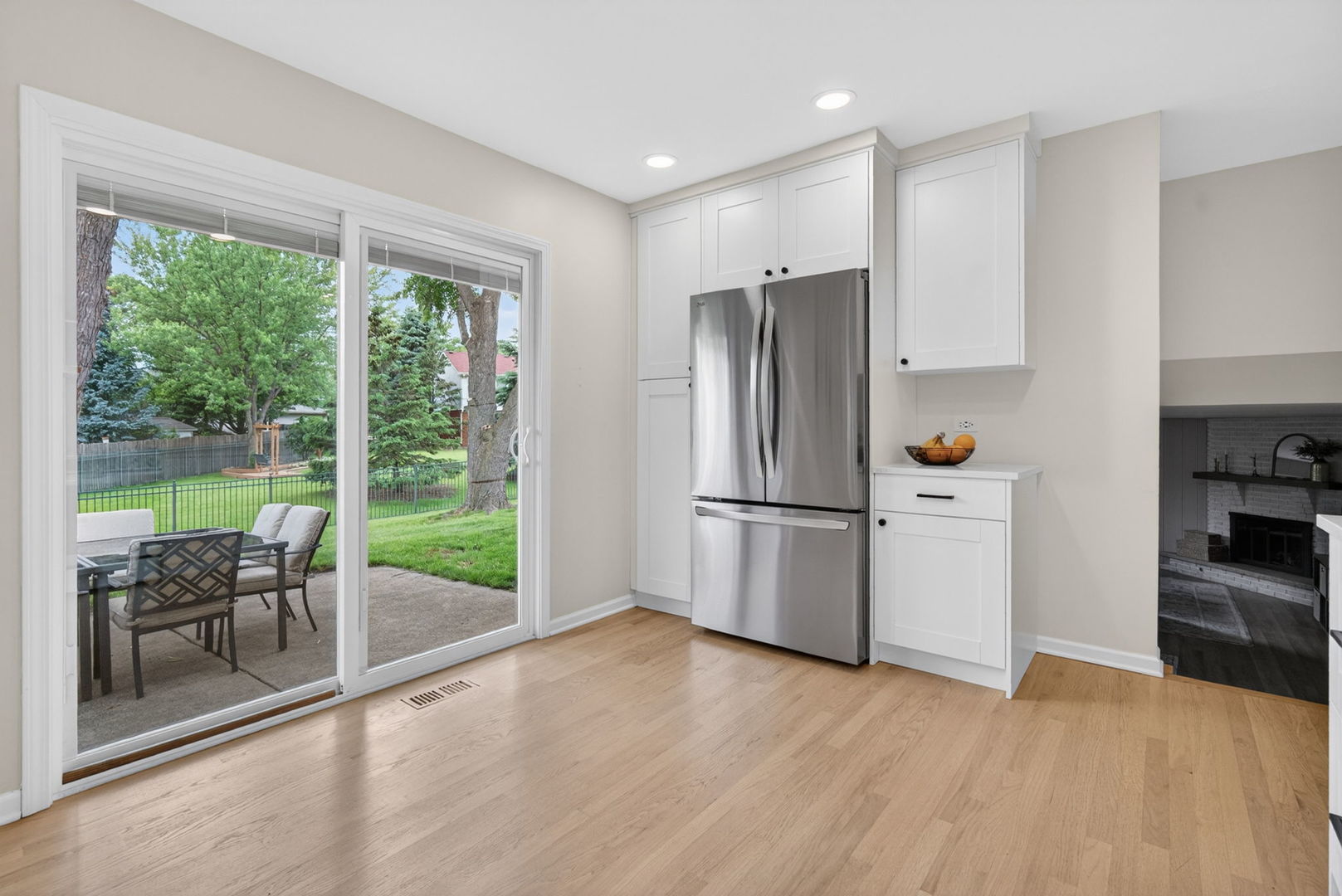 8632 Clifford Drive Darien IL 60561