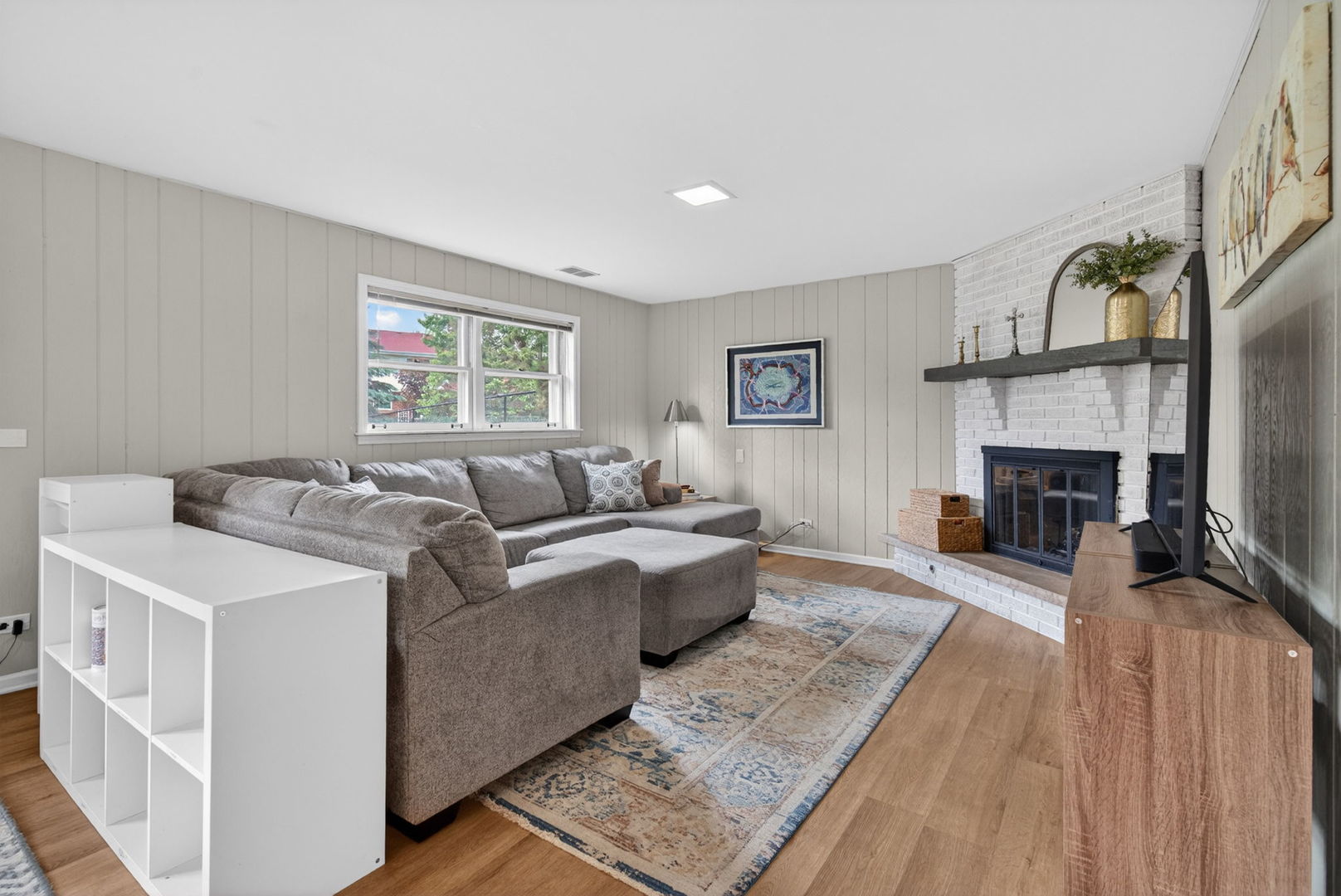 8632 Clifford Drive Darien IL 60561