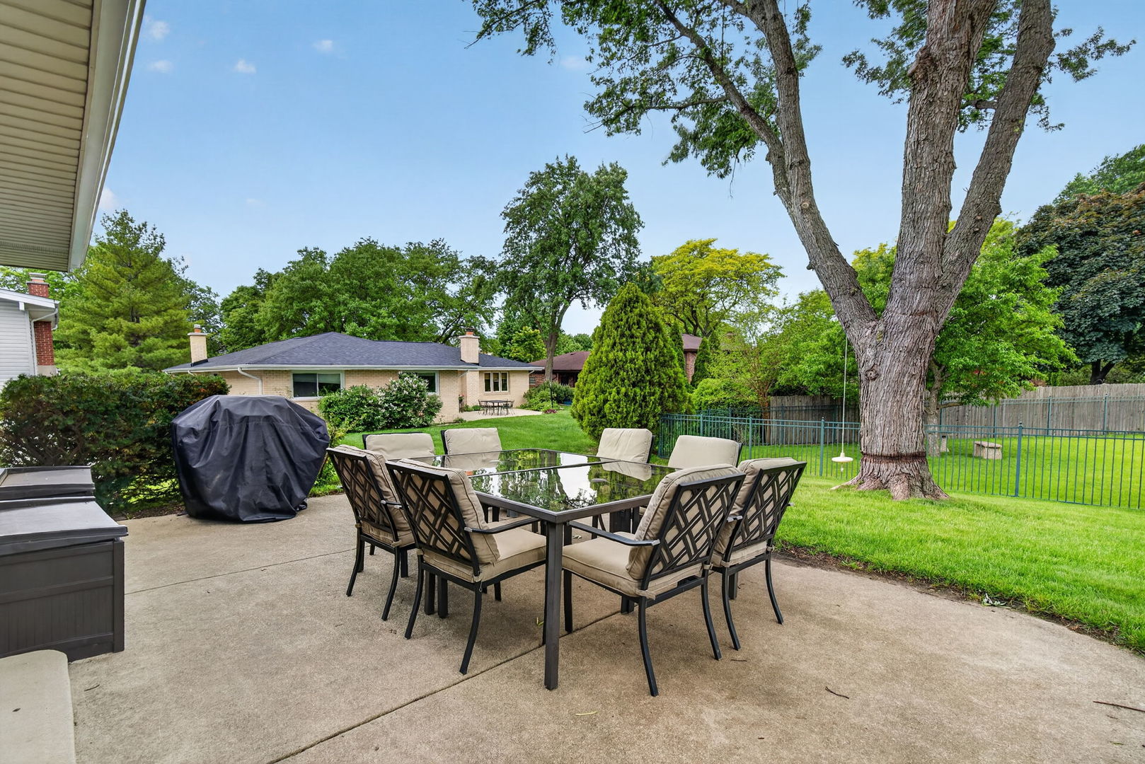 8632 Clifford Drive Darien IL 60561