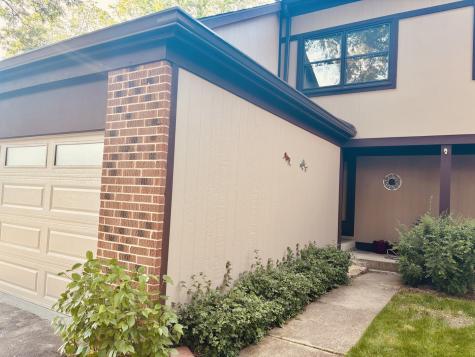 325 Shadowbend Drive Wheeling IL 60090