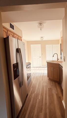 325 Shadowbend Drive Wheeling IL 60090