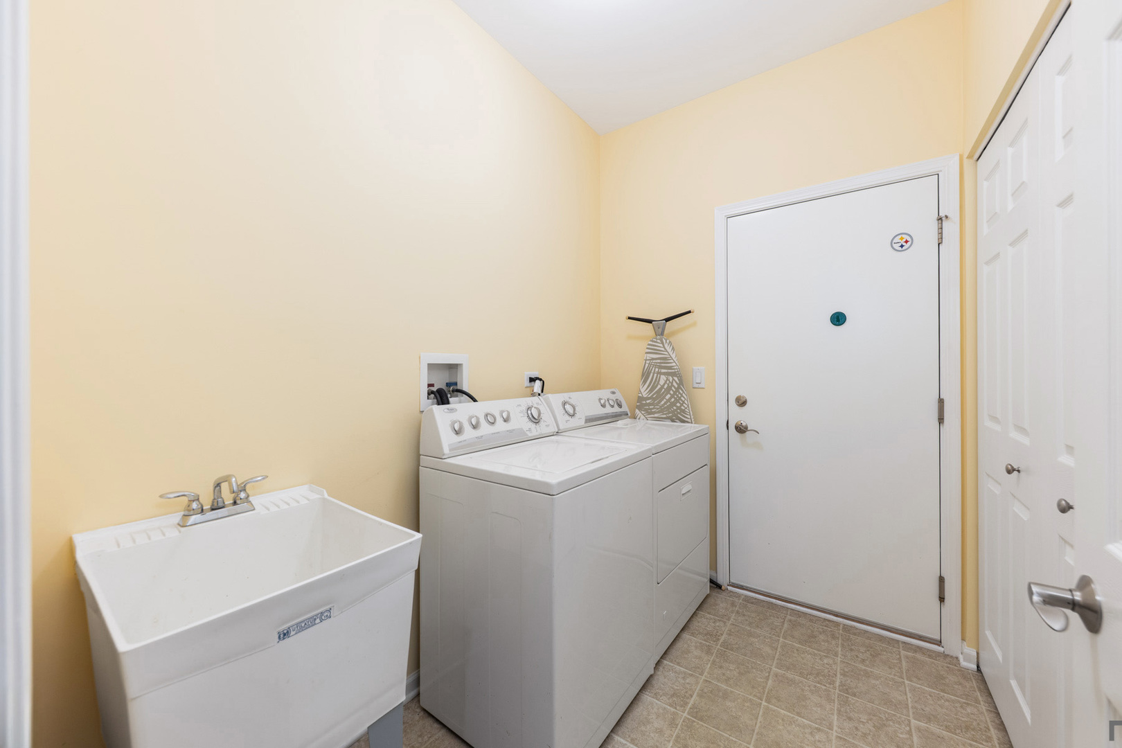 2852 Normandy Circle Naperville IL 60564