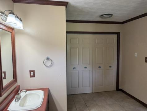 6241 Wards Mill Road Marion IL 62959