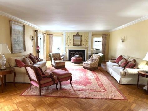 2221 Twin Oak Road Peru IL 61354