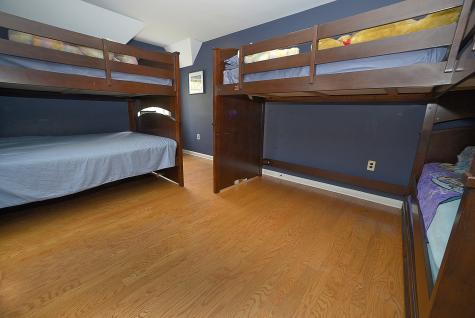 2221 Twin Oak Road Peru IL 61354