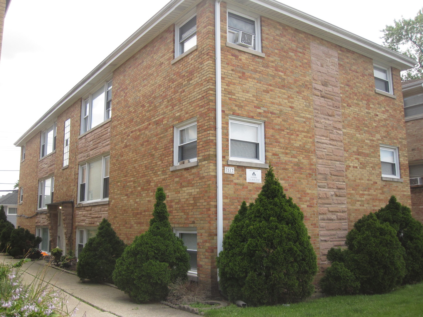 7517 West Fullerton Avenue Elmwood Park IL 60707