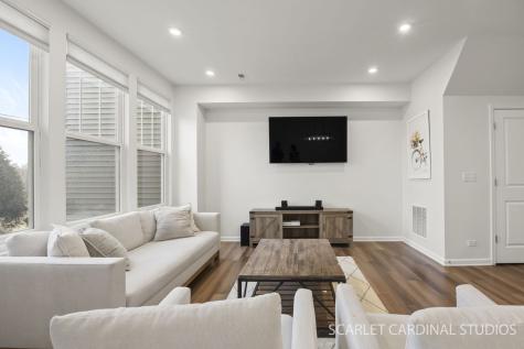 487 Watercress Drive Aurora IL 60504