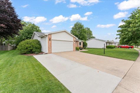 613 Crestwood Drive Champaign IL 61822