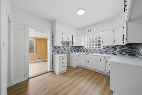 8533 South Rhodes Avenue Chicago IL 60619