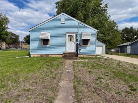 3607 9TH Street Rock Island IL 61201