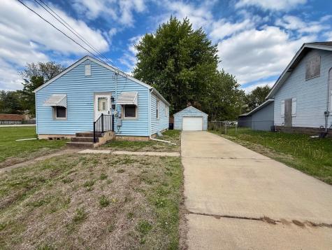 3607 9TH Street Rock Island IL 61201