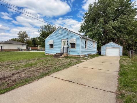 3607 9TH Street Rock Island IL 61201