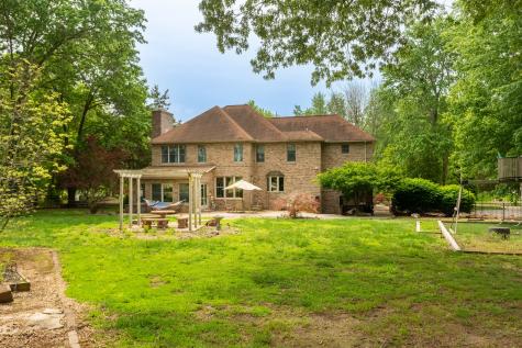 12265 Aran Trail Marion IL 62959