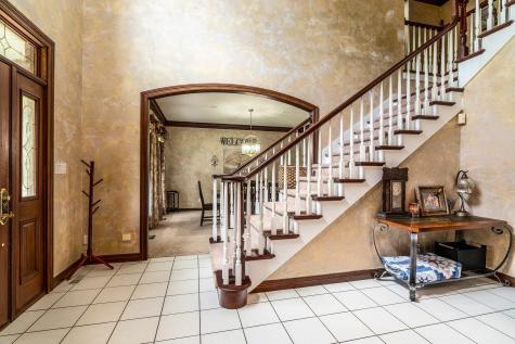 12265 Aran Trail Marion IL 62959