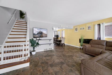 9115 North Gross Point Road Skokie IL 60077