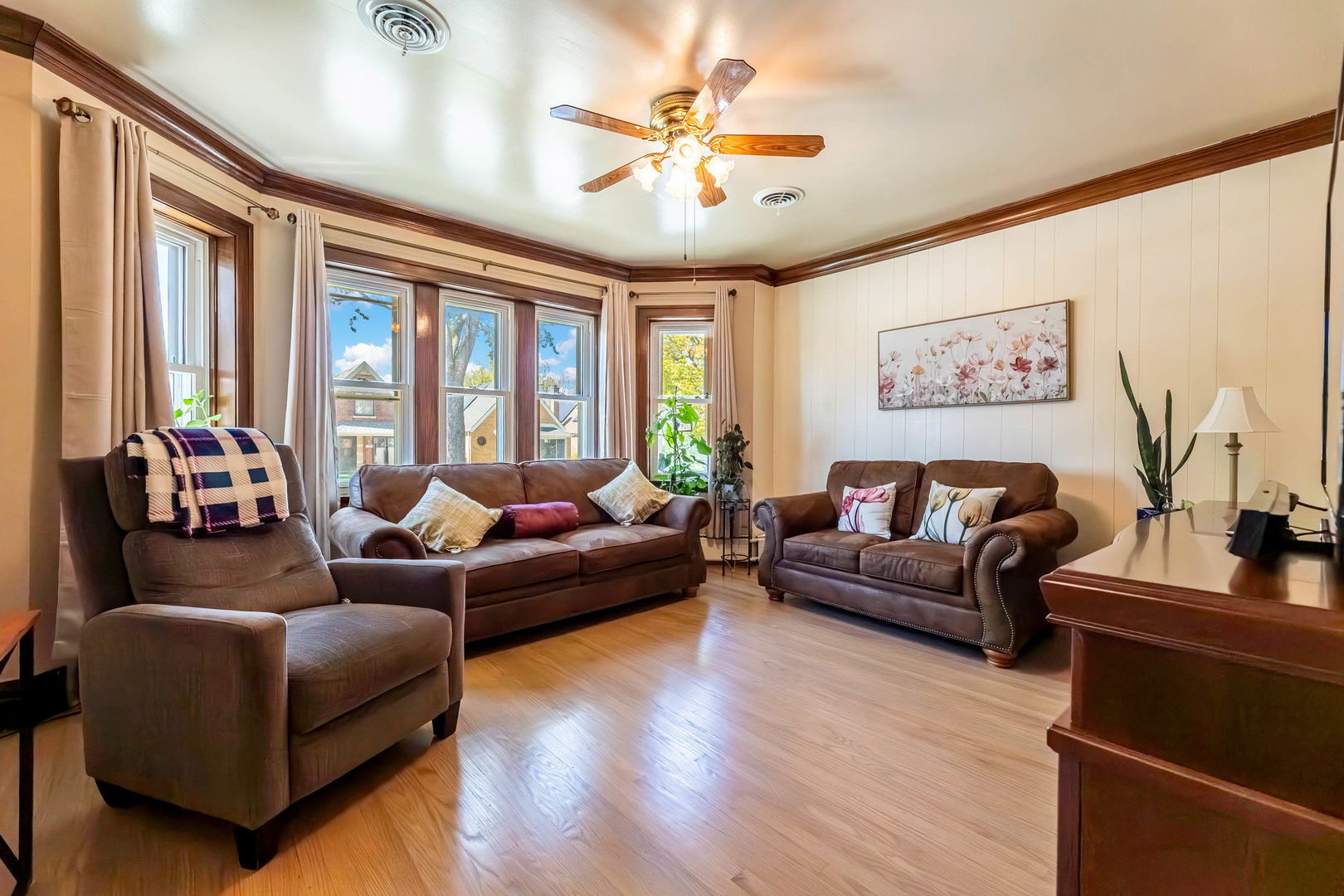 4931 South Kostner Avenue Chicago IL 60632