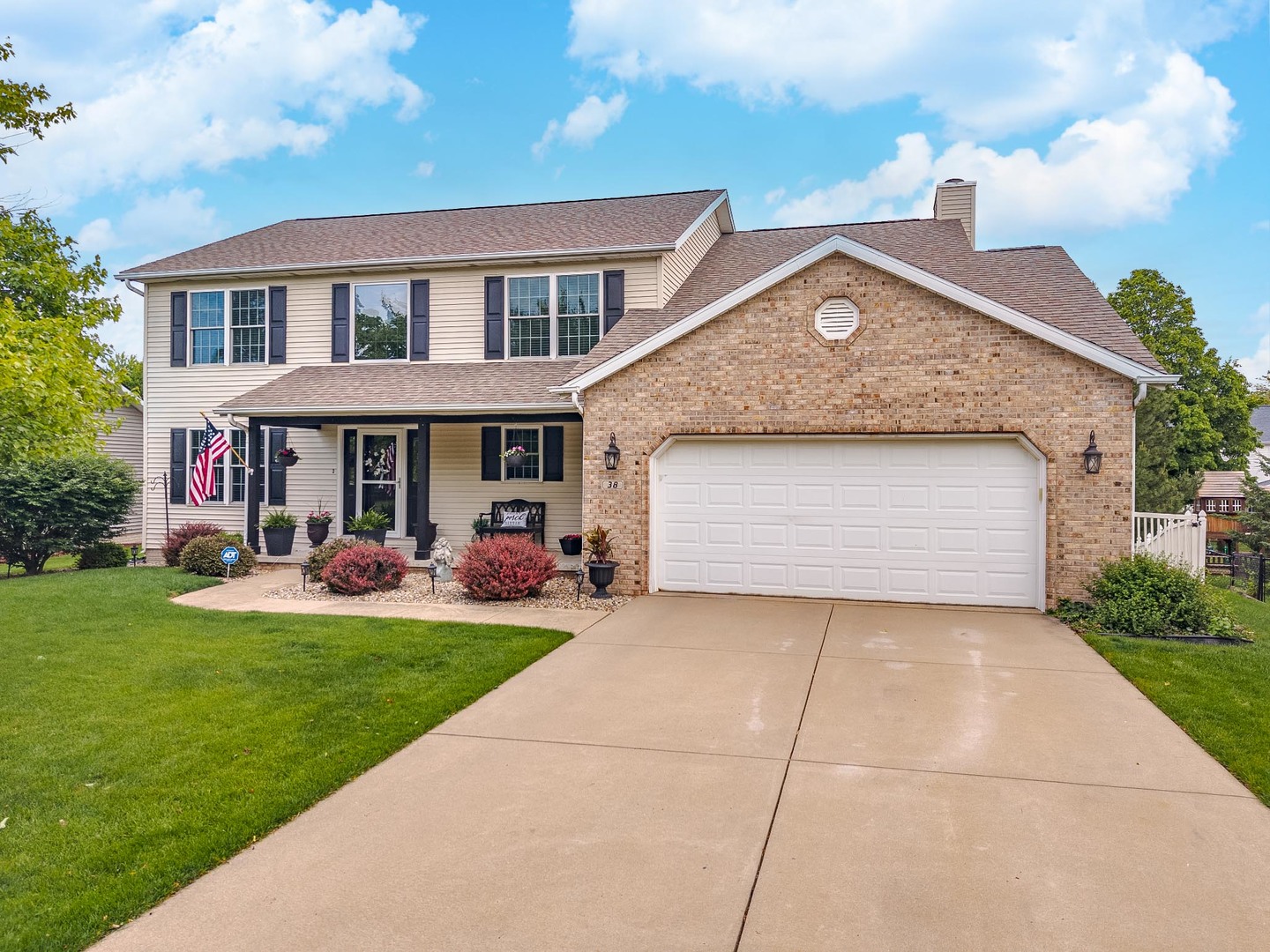 38 Bandecon Way Bloomington IL 61704