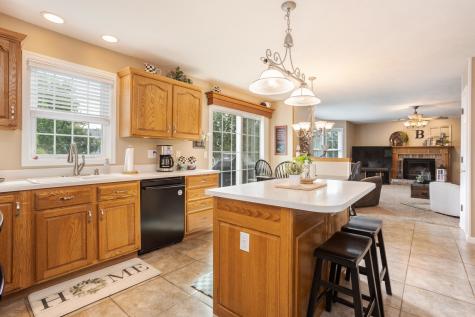 38 Bandecon Way Bloomington IL 61704