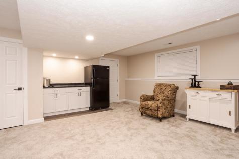 38 Bandecon Way Bloomington IL 61704