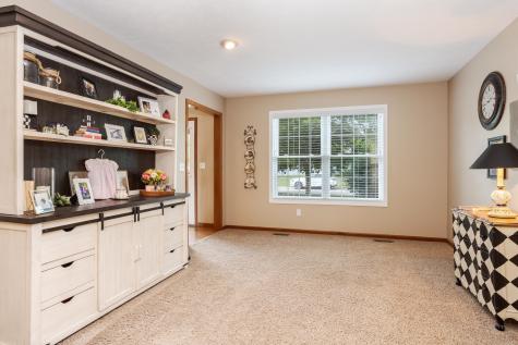 38 Bandecon Way Bloomington IL 61704