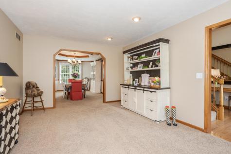 38 Bandecon Way Bloomington IL 61704