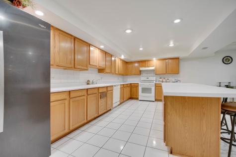 14650 Lamon Avenue Midlothian IL 60445