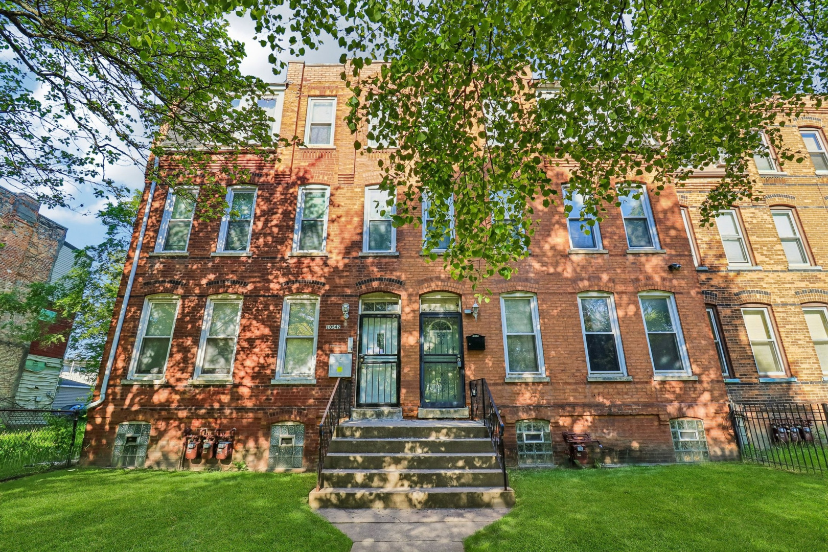 10540 South Maryland Avenue Chicago IL 60628
