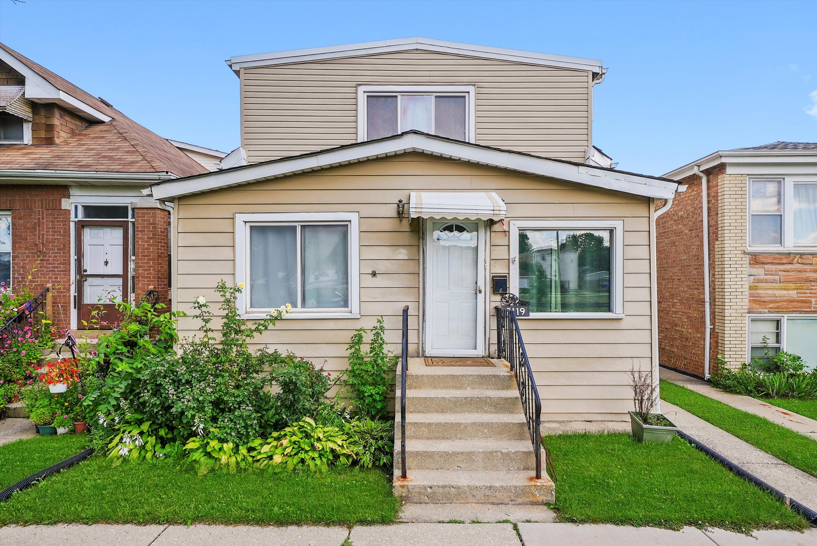 2119 North Mcvicker Avenue Chicago IL 60639