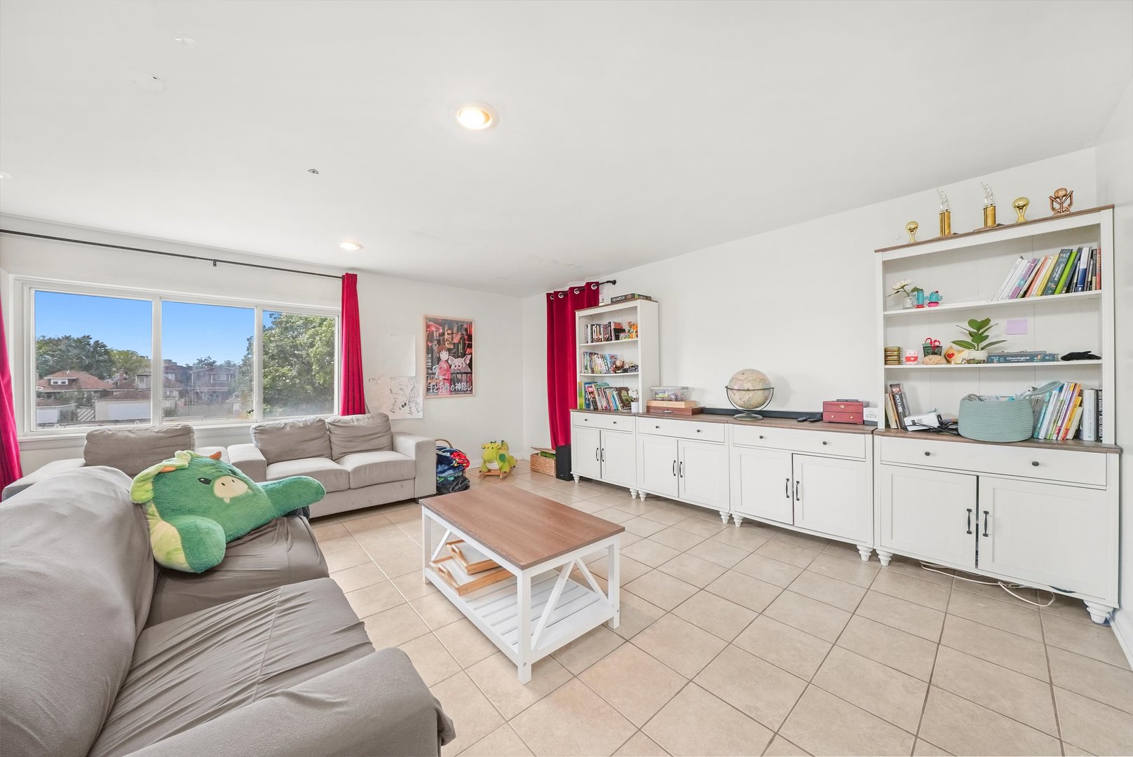 2119 North Mcvicker Avenue Chicago IL 60639