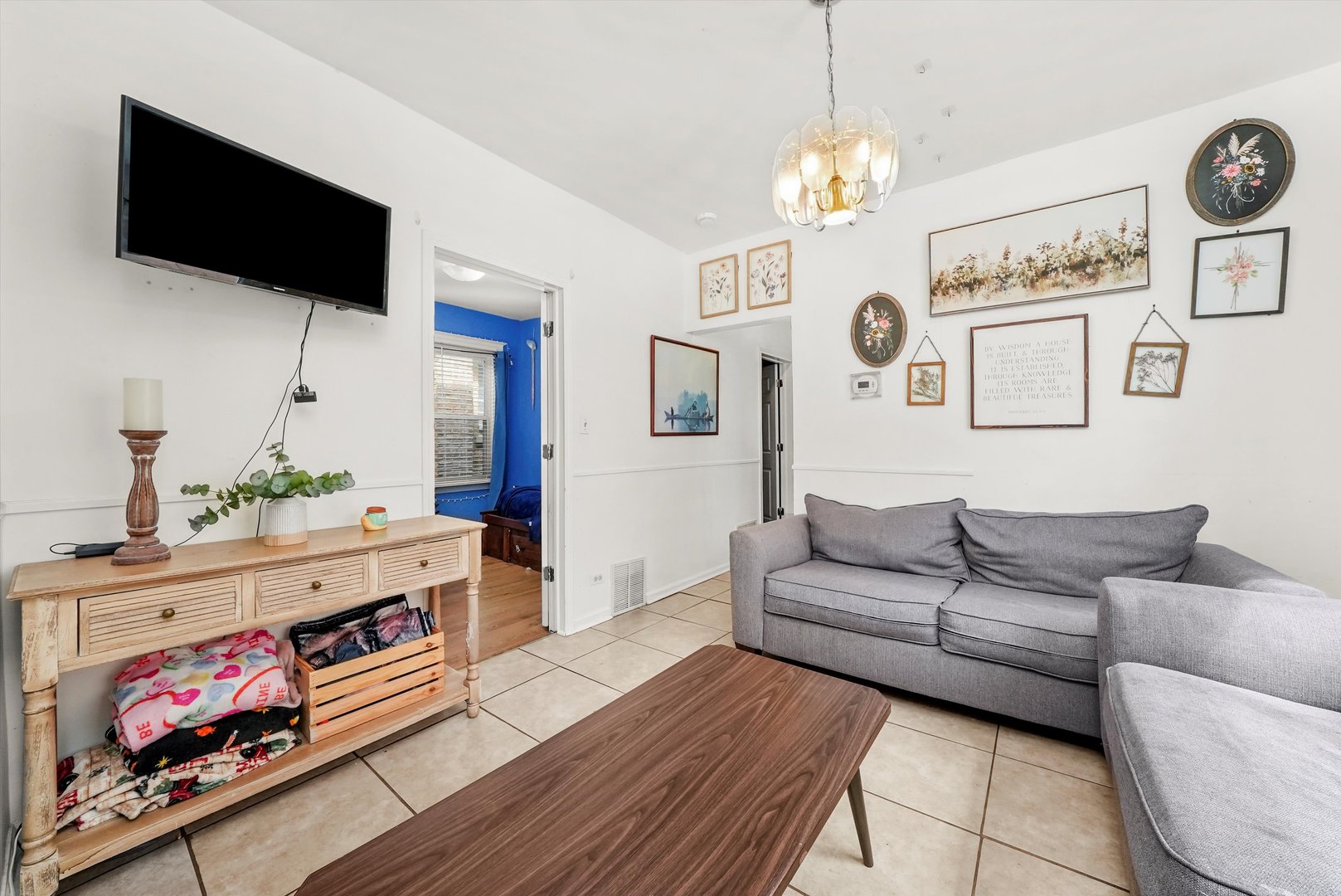 2119 North Mcvicker Avenue Chicago IL 60639