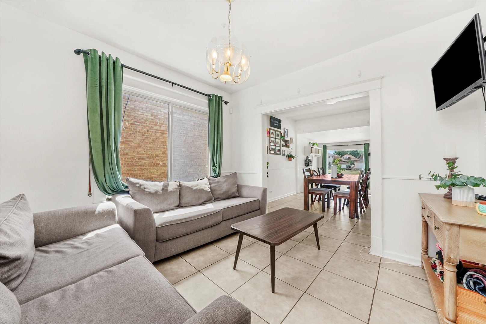 2119 North Mcvicker Avenue Chicago IL 60639