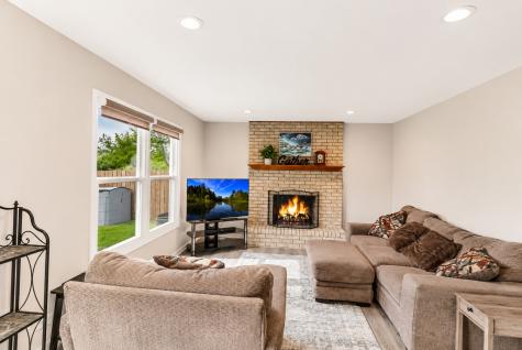 323 Farmhill Circle Wauconda IL 60084