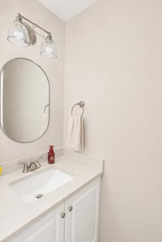 323 Farmhill Circle Wauconda IL 60084