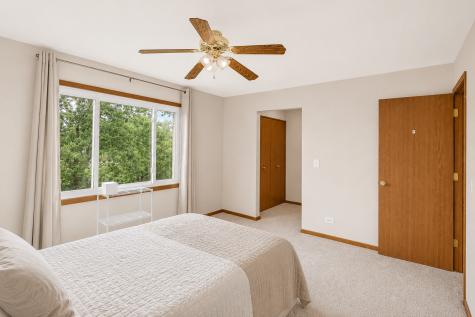 323 Farmhill Circle Wauconda IL 60084