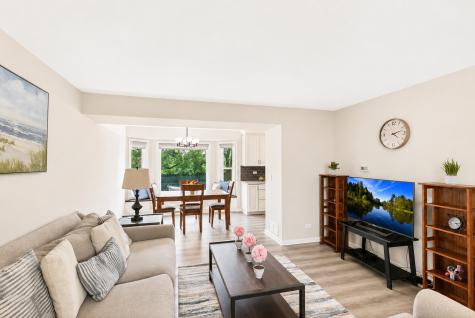 323 Farmhill Circle Wauconda IL 60084