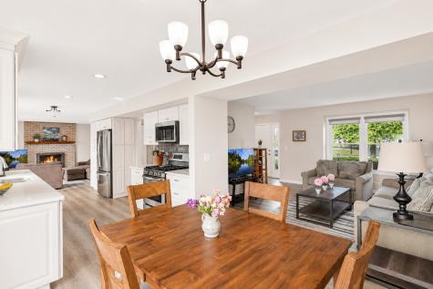 323 Farmhill Circle Wauconda IL 60084