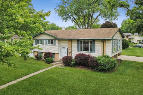 900 Arthur Drive Lombard IL 60148