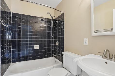900 Arthur Drive Lombard IL 60148