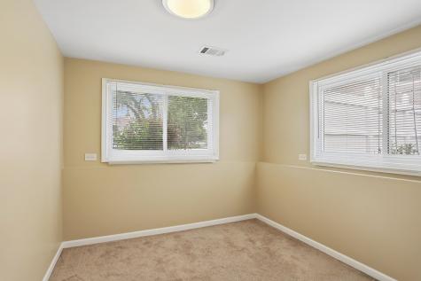 900 Arthur Drive Lombard IL 60148