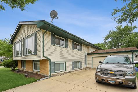 900 Arthur Drive Lombard IL 60148