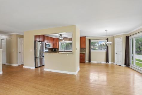 900 Arthur Drive Lombard IL 60148