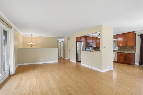 900 Arthur Drive Lombard IL 60148