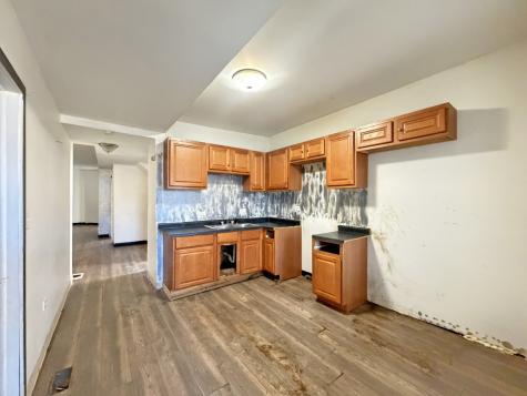 7939 South Escanaba Avenue Chicago IL 60617
