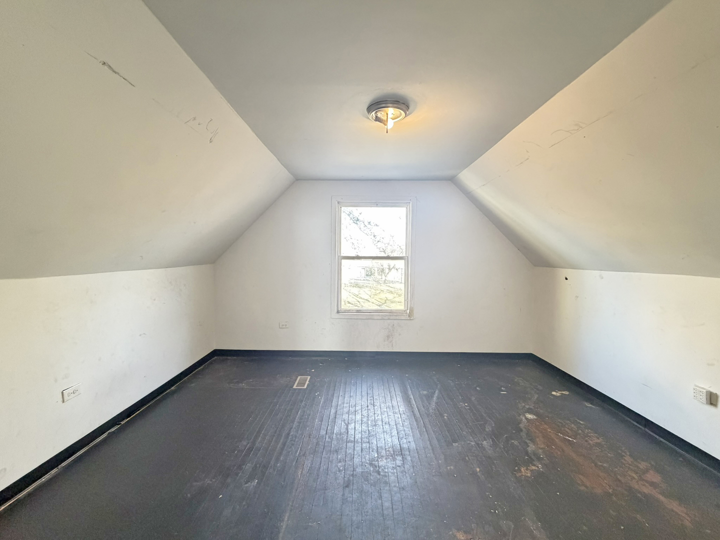 7939 South Escanaba Avenue Chicago IL 60617