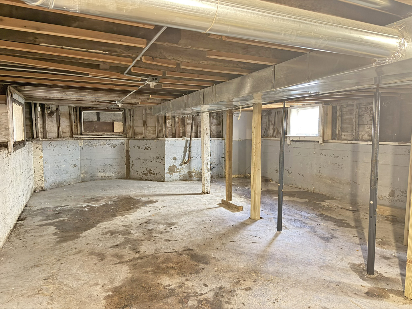 7939 South Escanaba Avenue Chicago IL 60617