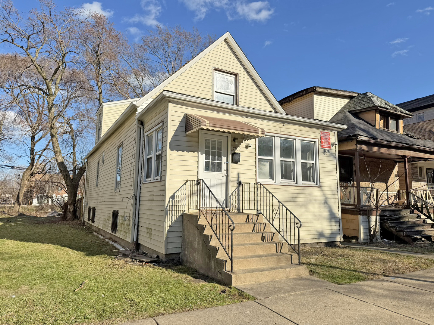 7939 South Escanaba Avenue Chicago IL 60617