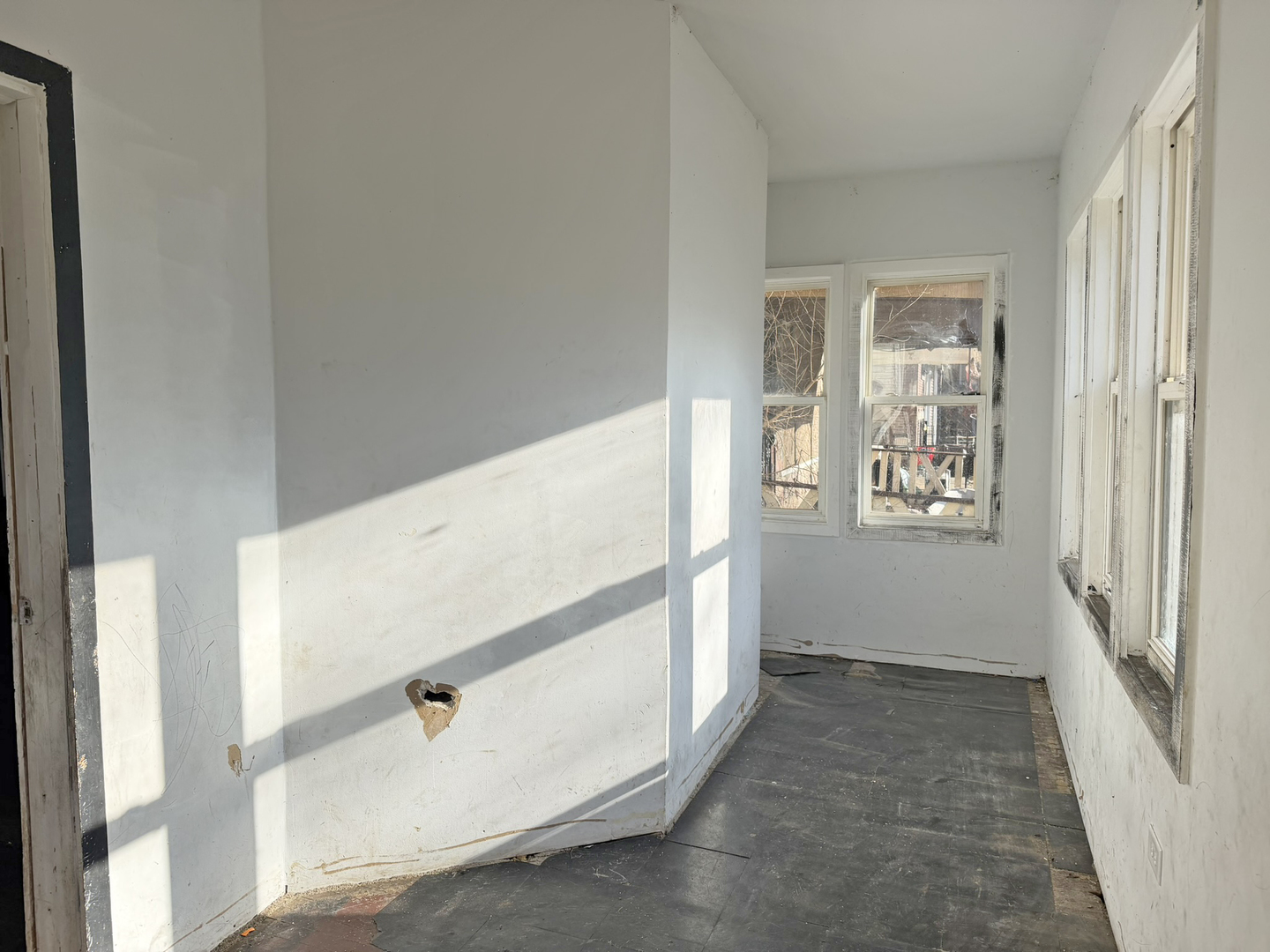 7939 South Escanaba Avenue Chicago IL 60617