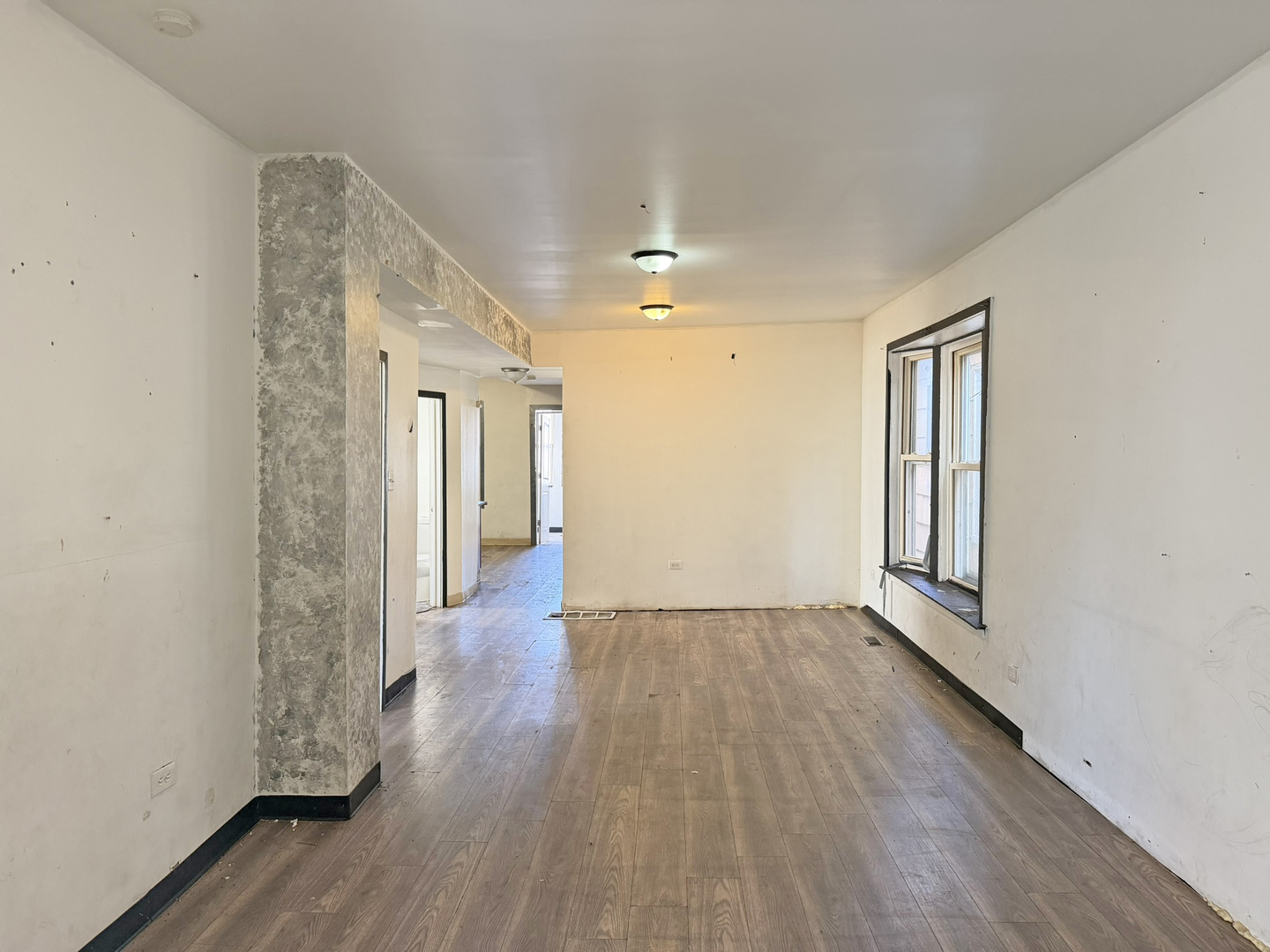 7939 South Escanaba Avenue Chicago IL 60617